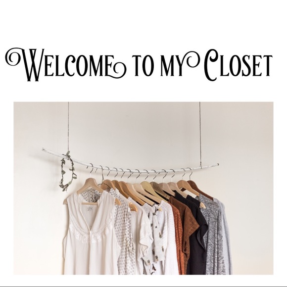 WELCOME TO MY CLOSET! - Picture 1 of 6